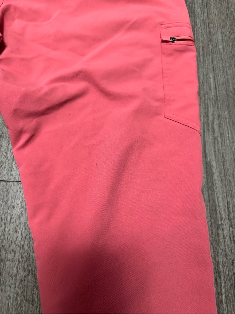 Figs Women's Pink Zamora top and Jogger - Picture 11 of 16